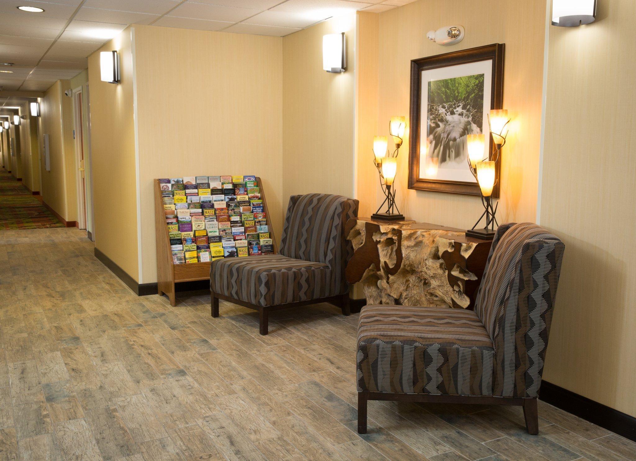 Holiday Inn Express Hotel & Suites Cherokee-Casino By Ihg Exterior foto